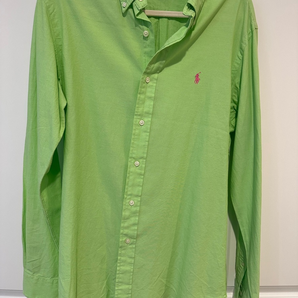 Ralph Lauren Men’s Spring Green  Button Down Shirt Classic Collar. Size M.